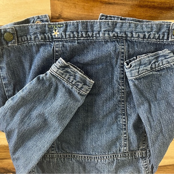 Oshkosh Girls Jean Jacket with embroidered details ~18 months - Picture 7 of 7